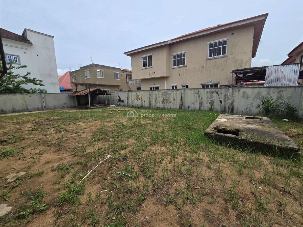 Developable Structure Sitting on a Plot Measuring Approximately600sqms, Crown Estate, Sangotedo, Ajah, Lagos, Detached Bungalow for Sale