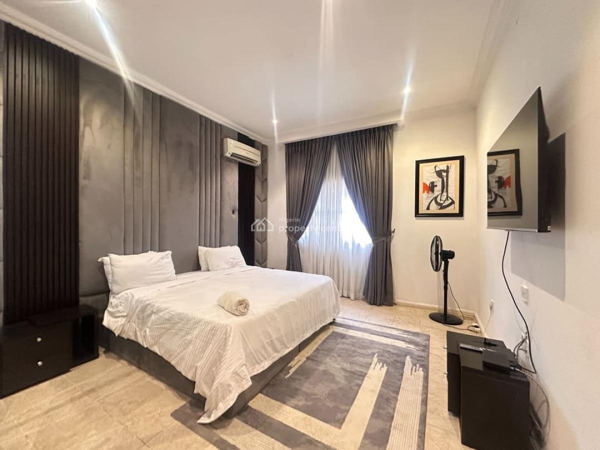 Fully Furnished 3 Bedroom Apartment, Lekki Phase 1, Lekki, Lagos, Flat / Apartment for Rent