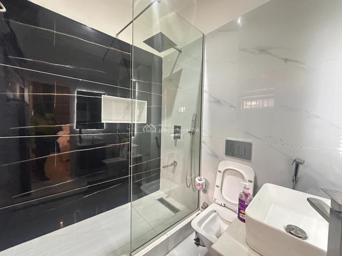 Fully Furnished 3 Bedroom Apartment, Lekki Phase 1, Lekki, Lagos, Flat / Apartment for Rent