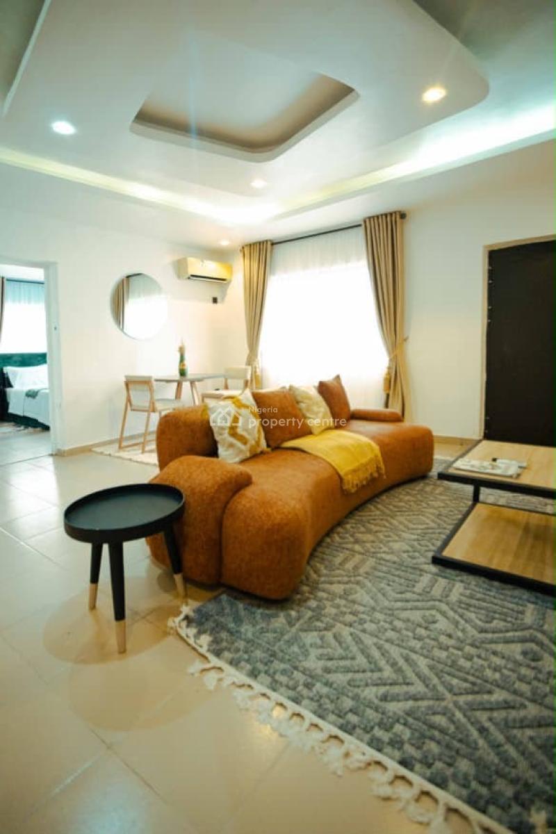 Cozy 3 Bedroom with Snooker Board, Gbagada, Lagos, Flat / Apartment Short Let