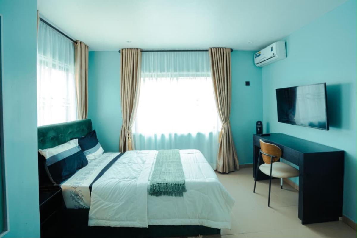 Cozy 3 Bedroom with Snooker Board, Gbagada, Lagos, Flat / Apartment Short Let