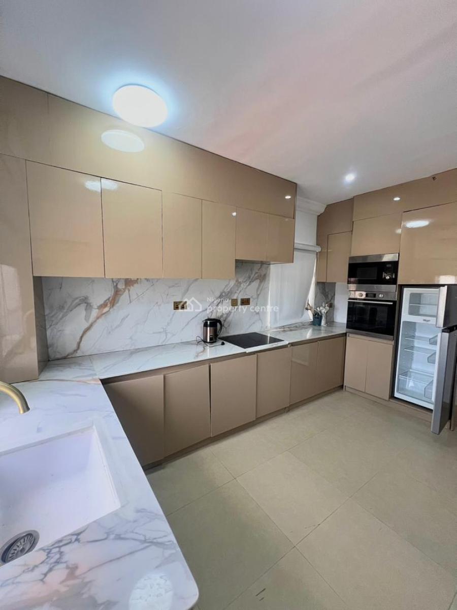 Beautifully Furnished Waterfront 2-bedroom Penthouse with Pool and Bq, Lekki Phase 1, Lekki, Lagos, Flat / Apartment for Rent