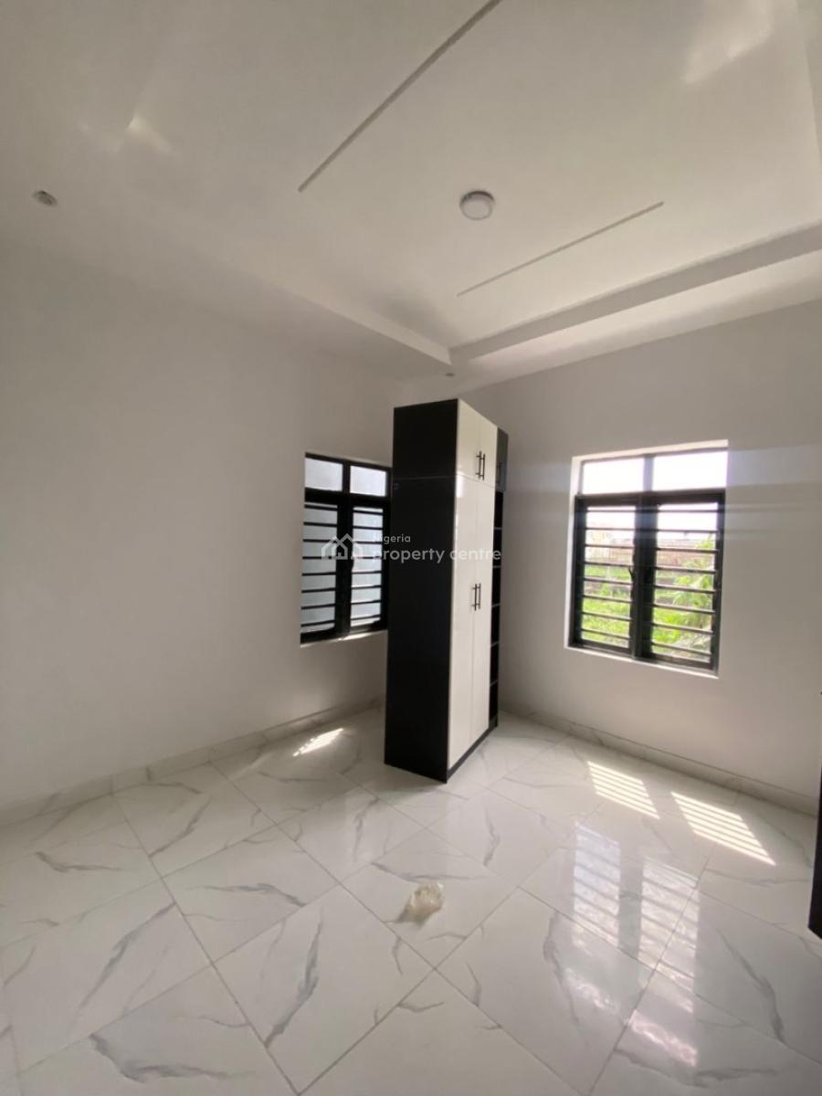 Brand New 2 Bedroom with Impeccable Finishing, Lekki Scheme 2, Ajah, Lagos, Block of Flats for Sale