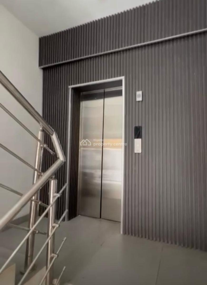 Fully Furnished and Serviced 3 Bedroom Penthouse with Private Elevator, Lekki Phase 1, Lekki, Lagos, Flat / Apartment for Sale