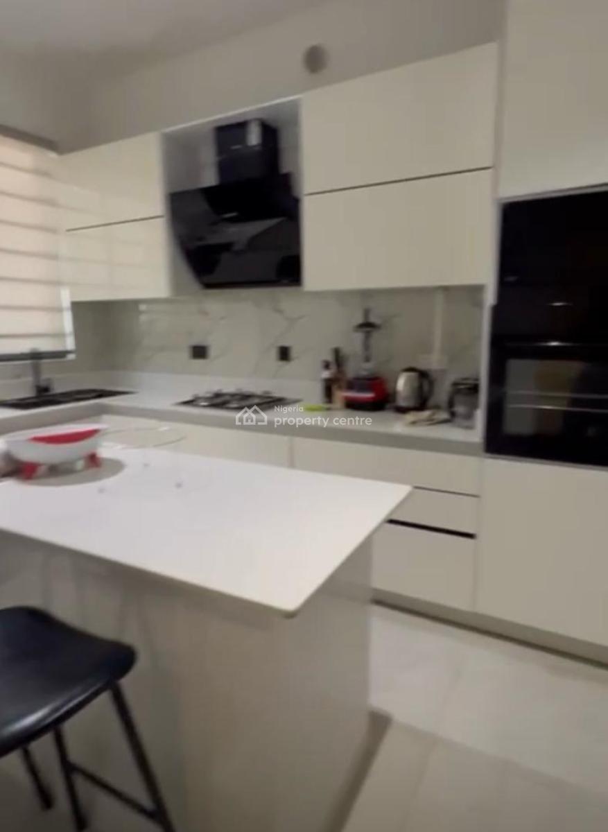 Fully Furnished and Serviced 3 Bedroom Penthouse with Private Elevator, Lekki Phase 1, Lekki, Lagos, Flat / Apartment for Sale