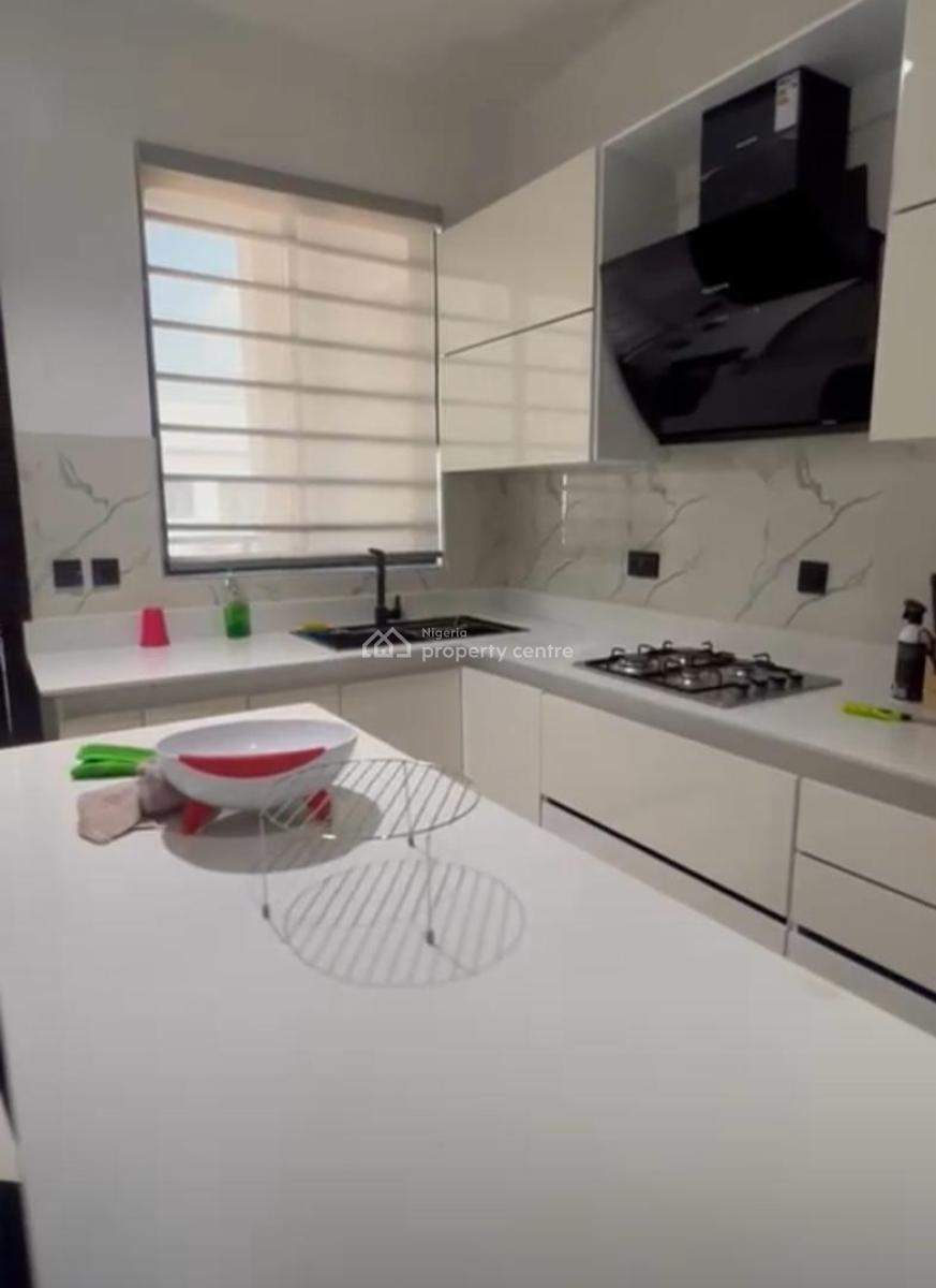 Fully Furnished and Serviced 3 Bedroom Penthouse with Private Elevator, Lekki Phase 1, Lekki, Lagos, Flat / Apartment for Sale