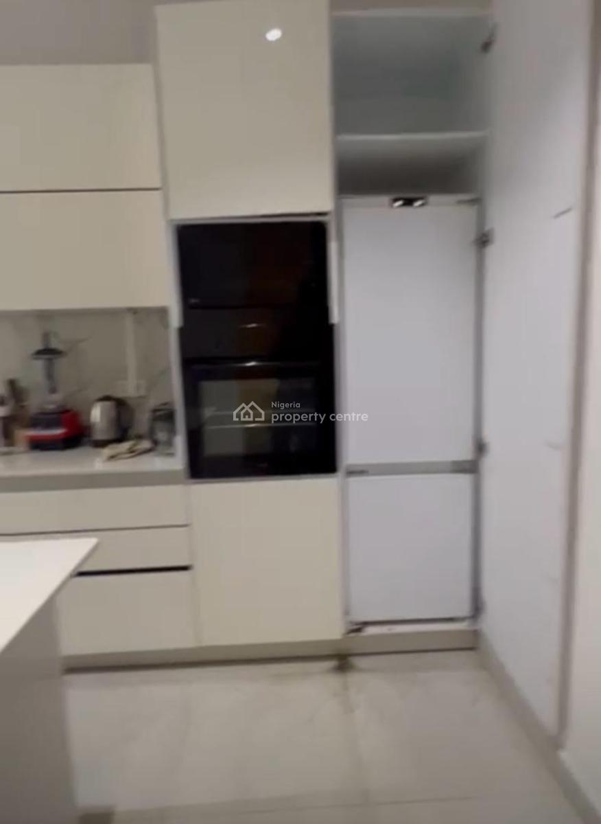 Fully Furnished and Serviced 3 Bedroom Penthouse with Private Elevator, Lekki Phase 1, Lekki, Lagos, Flat / Apartment for Sale