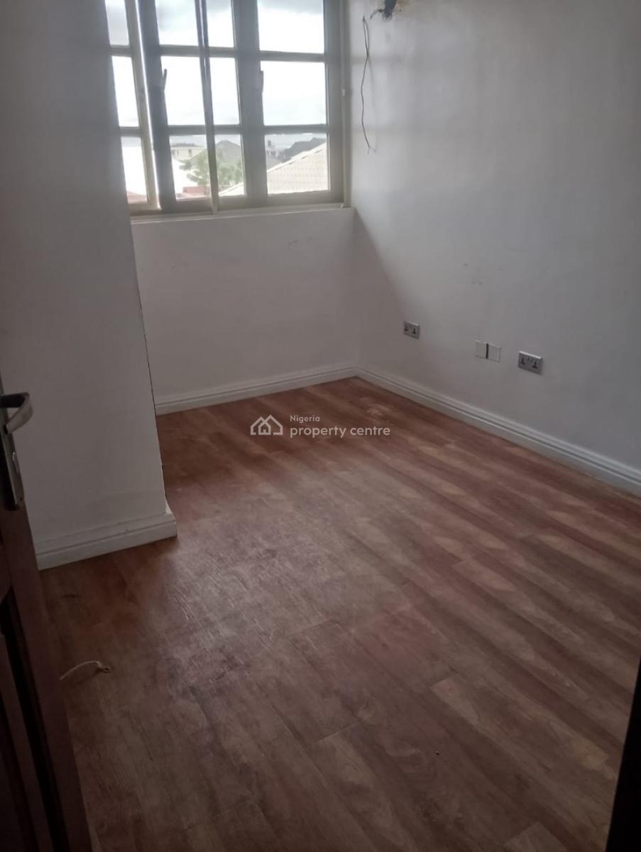 Self Service 3bedroom Office Space on The 2nd Floor for Administrative, Lekki Phase 1, Lekki, Lagos, Office Space for Rent