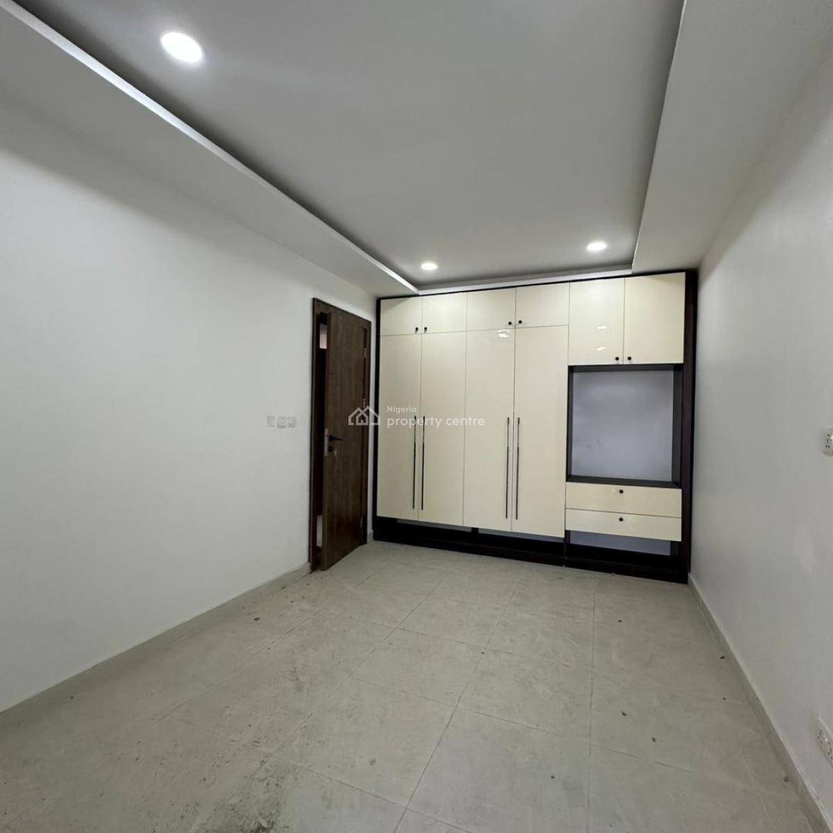 Spacious 2 Bedroom Apartment with Elevators, Ikate, Ikate, Lekki, Lagos, Block of Flats for Sale
