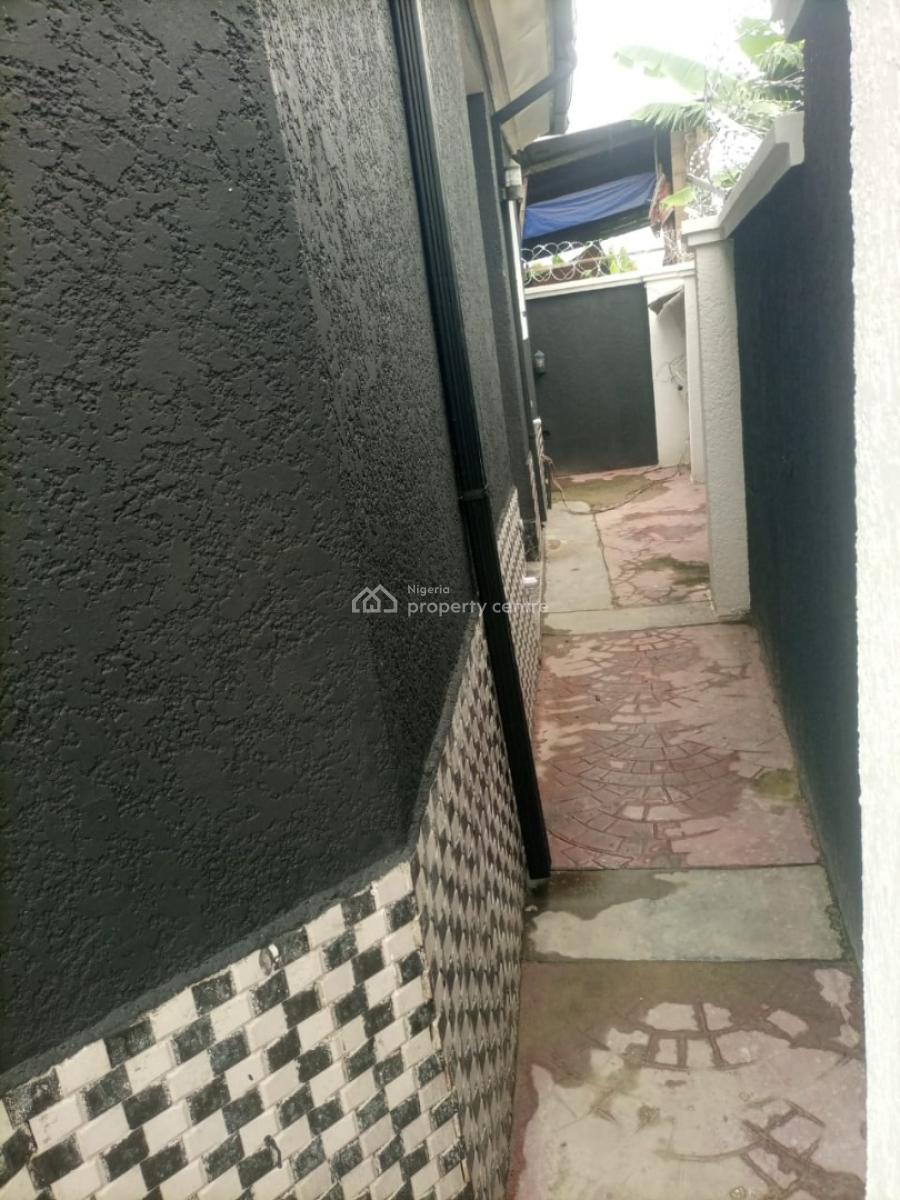 Standard Detached Three Bedroom Bungalow, Off Ikot Ekpene Road, Uyo, Akwa Ibom, Detached Bungalow for Rent