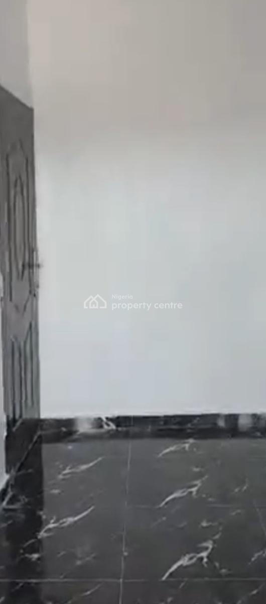 Executive Super Decent and Spacious 2 Bedroom Apartments @ Akoka. Rnt, Akoka, Yaba, Lagos, Flat / Apartment for Rent
