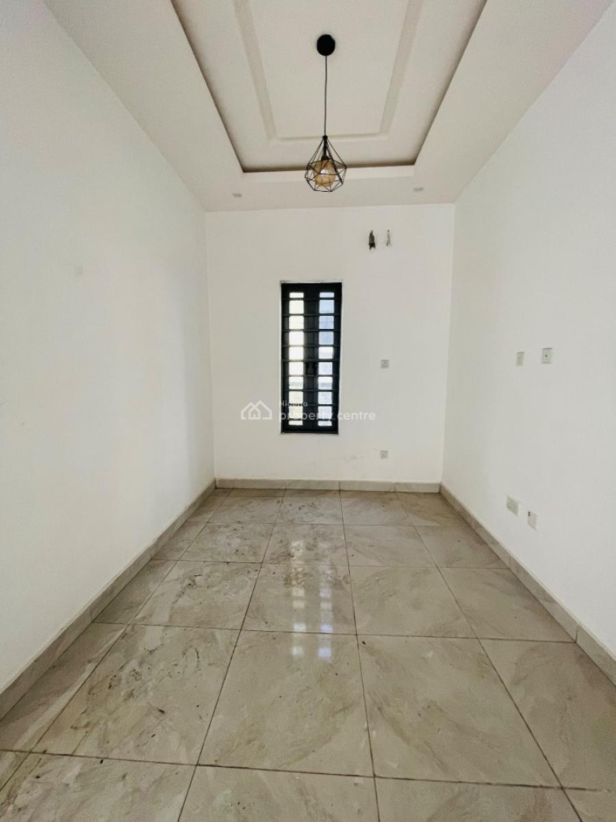 Eye Catchy 5 Bedroom Fully Detached Duplex Plus Bq, Beautifully Built Home with Bq in a Secured Neighborhood, Gra Phase 2, Magodo, Lagos, Detached Duplex for Sale