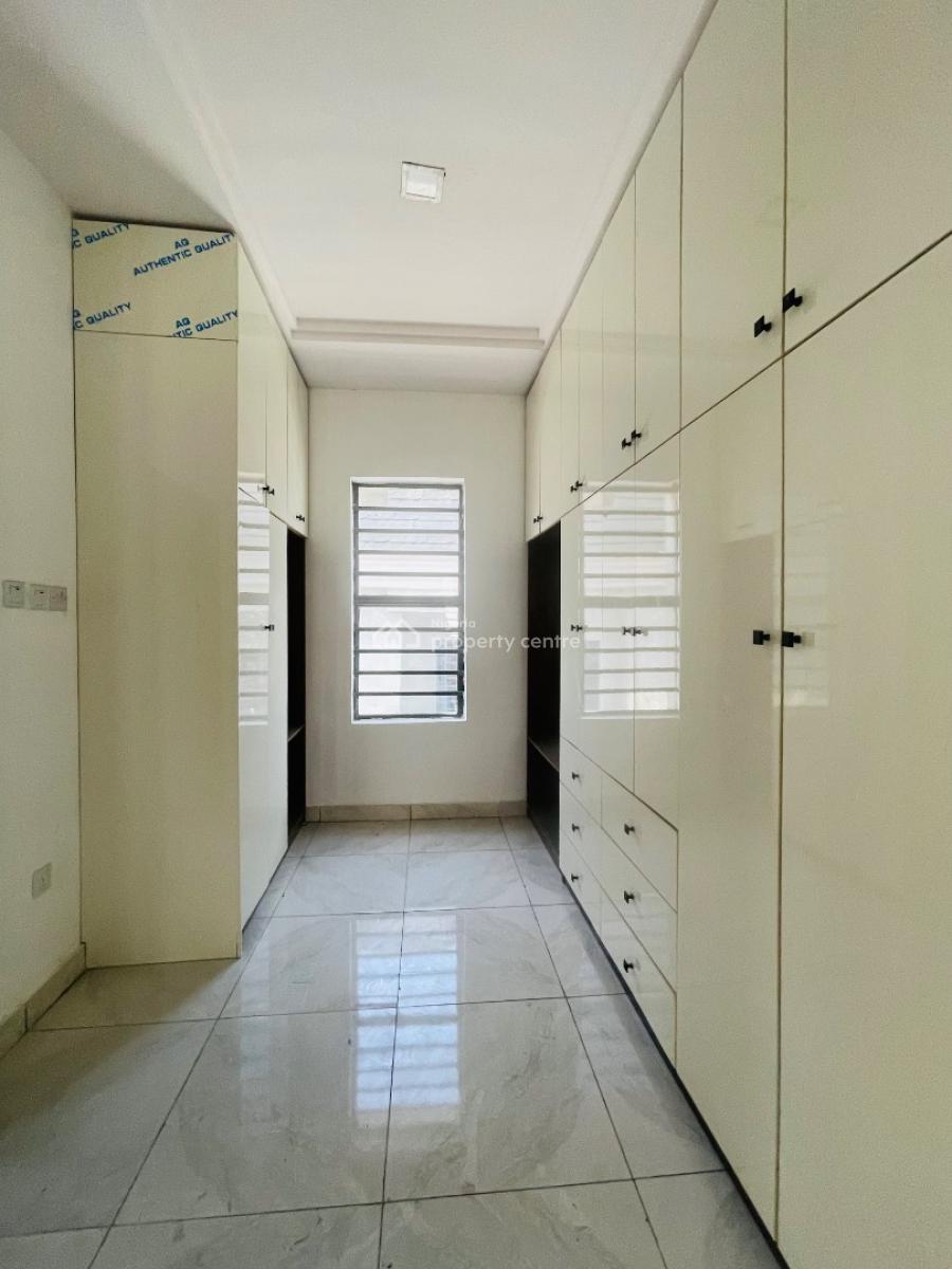 Eye Catchy 5 Bedroom Fully Detached Duplex Plus Bq, Beautifully Built Home with Bq in a Secured Neighborhood, Gra Phase 2, Magodo, Lagos, Detached Duplex for Sale