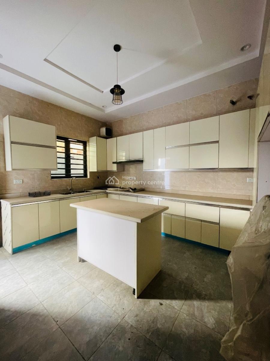 Eye Catchy 5 Bedroom Fully Detached Duplex Plus Bq, Beautifully Built Home with Bq in a Secured Neighborhood, Gra Phase 2, Magodo, Lagos, Detached Duplex for Sale