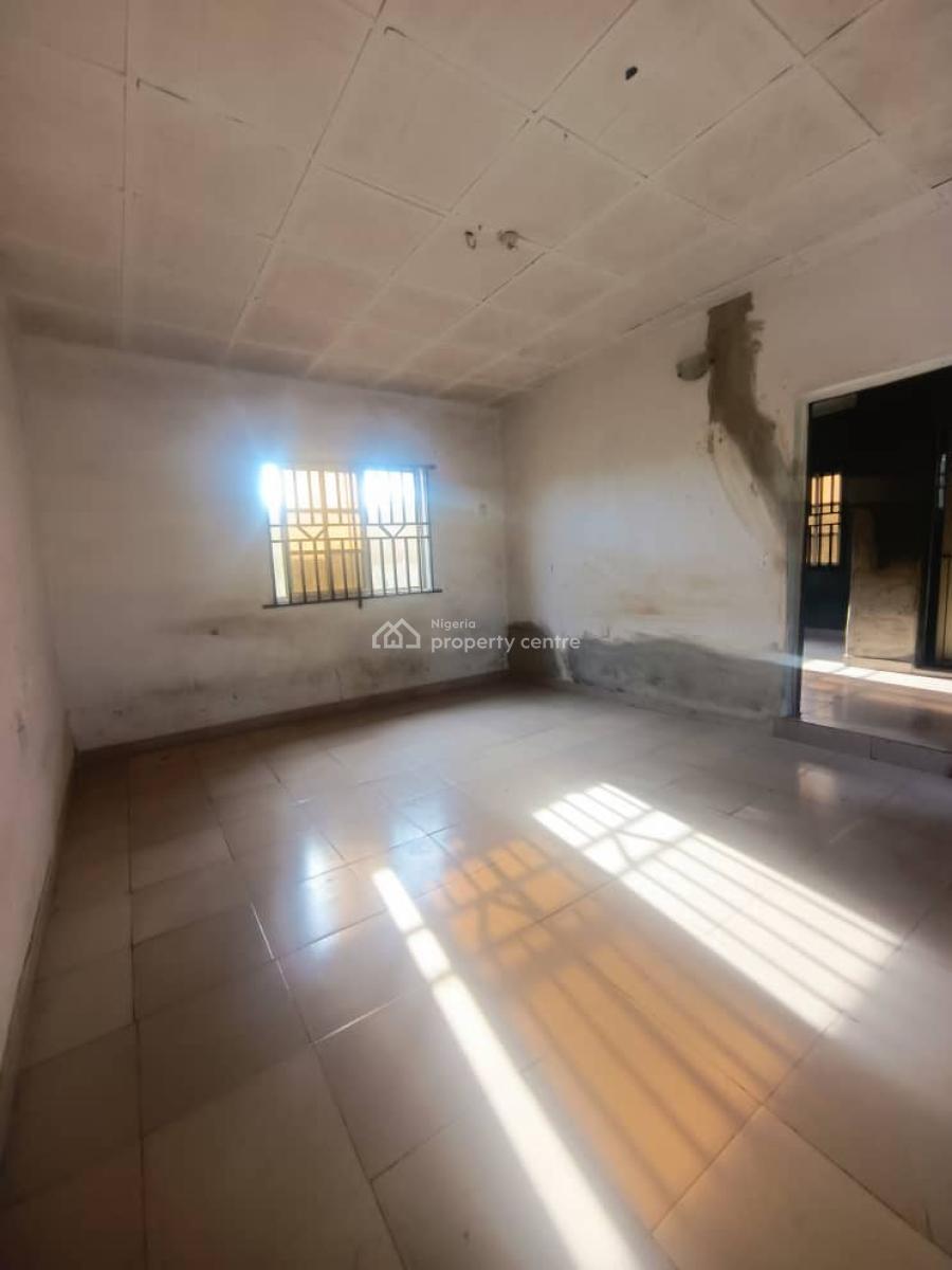Room and Parlour Self, Iya Yetis, Igbogbo, Ikorodu, Lagos, Mini Flat (room and Parlour) for Rent