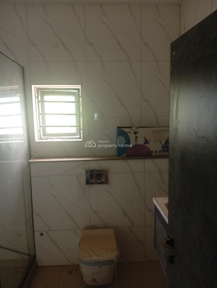 Super Gigantic Brand New 5 Bedrooms Semi Detached Duplex, Tarred Road, Mabushi, Abuja, Semi-detached Duplex for Rent