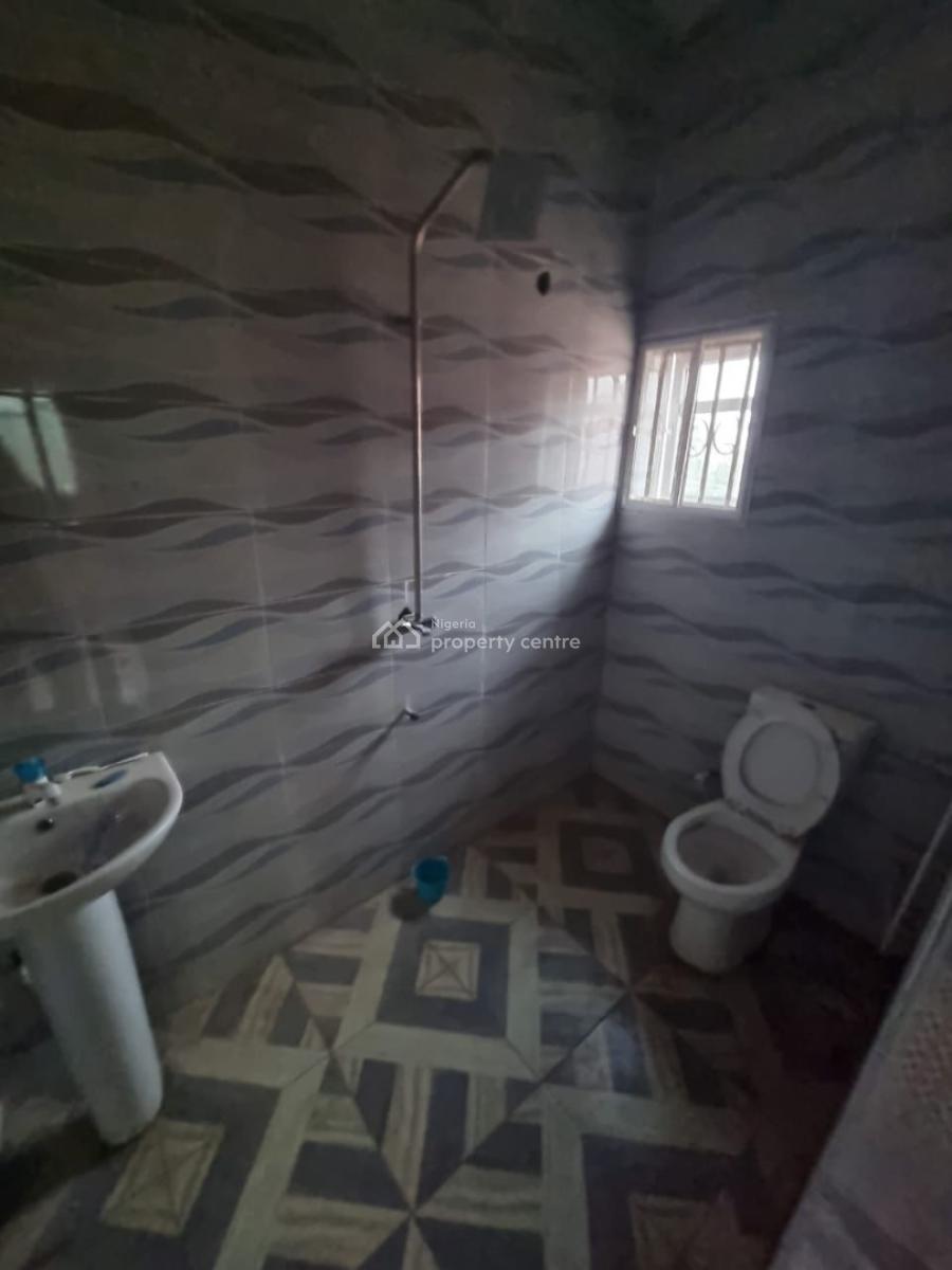 2 Bedroom Flat, God Estate Odeku, Off Akala Express, Ibadan, Oyo, Flat / Apartment for Rent