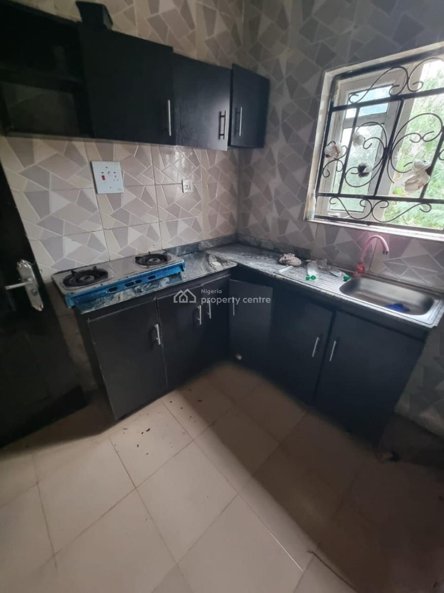2 Bedroom Flat, God Estate Odeku, Off Akala Express, Ibadan, Oyo, Flat / Apartment for Rent