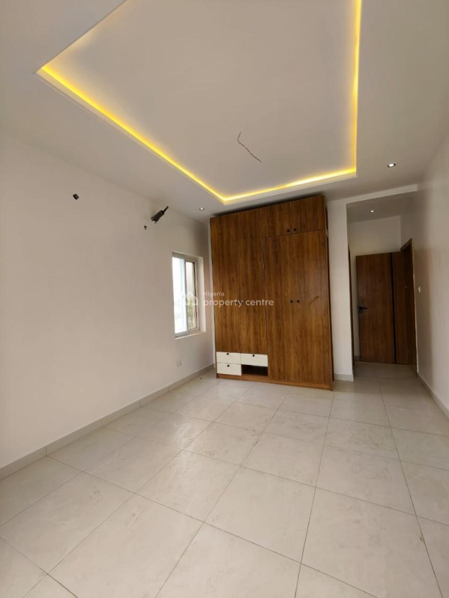 Luxury 3bedroom Apartment in a Serviced Estate, Western Foreshore Estate Osapa Lekki, Lekki, Lagos, Flat / Apartment for Rent