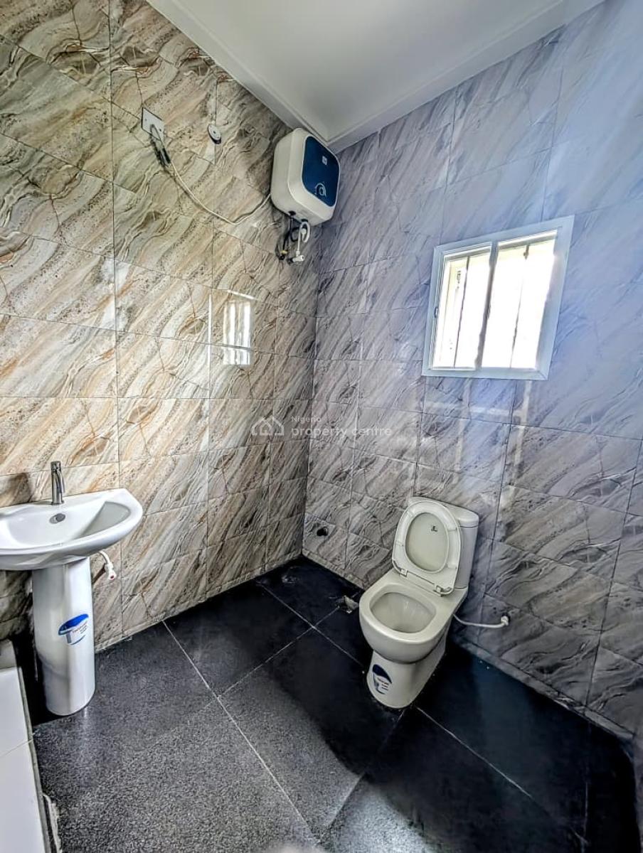a Clean Three (3) Bedroom Flat, Shelter Afrique Estate Extension, Uyo, Akwa Ibom, House for Rent