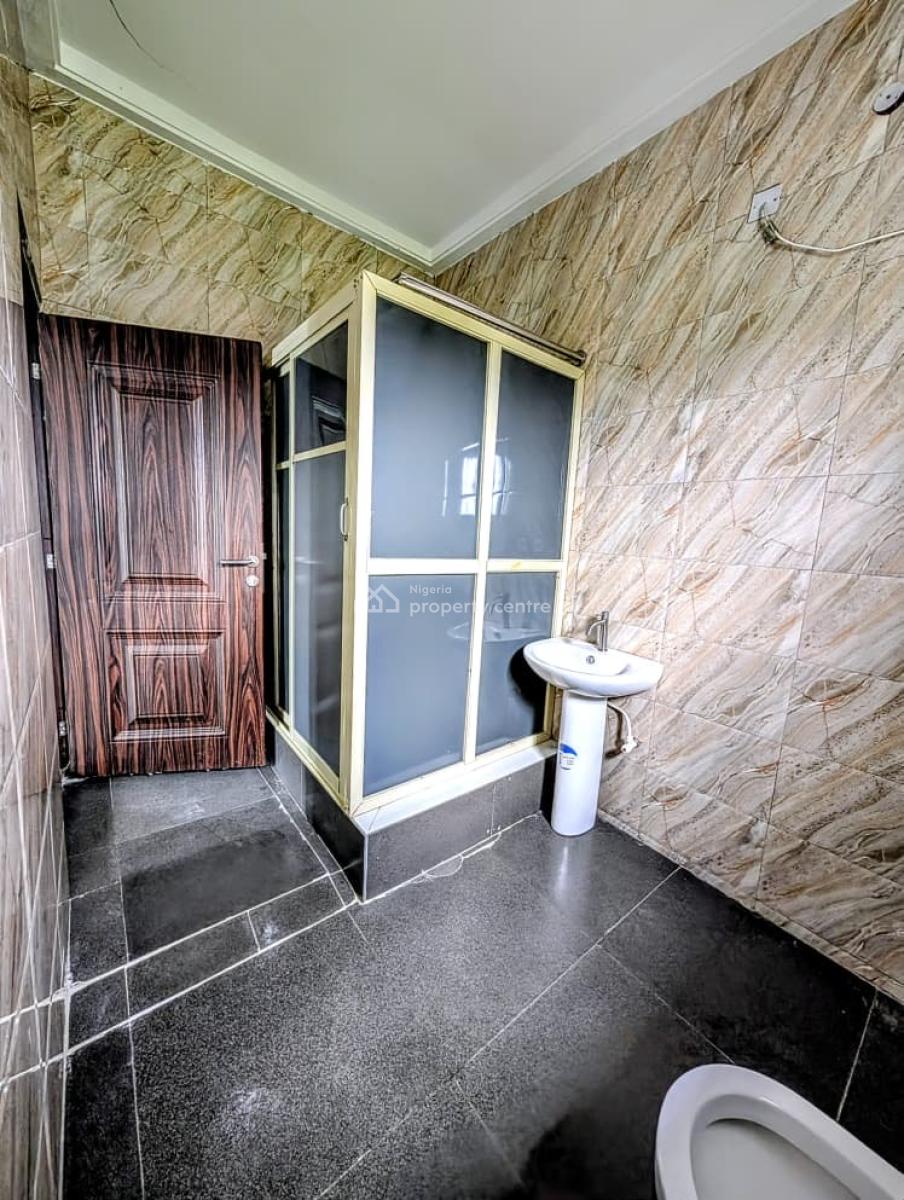 a Clean Three (3) Bedroom Flat, Shelter Afrique Estate Extension, Uyo, Akwa Ibom, House for Rent