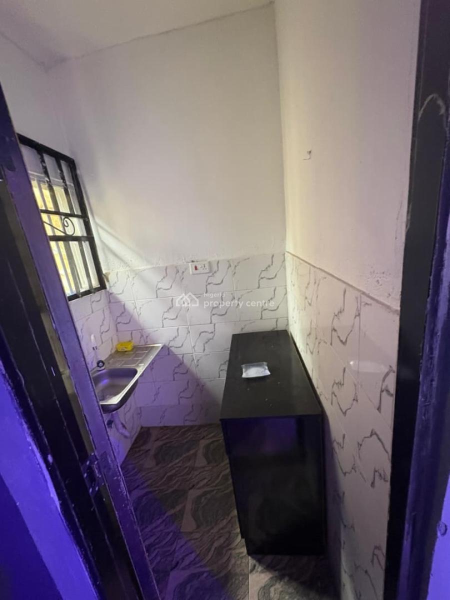 a Clean Semi Detached Self Contained Apartment, Ekpri Nsukara, Uyo, Akwa Ibom, House for Rent