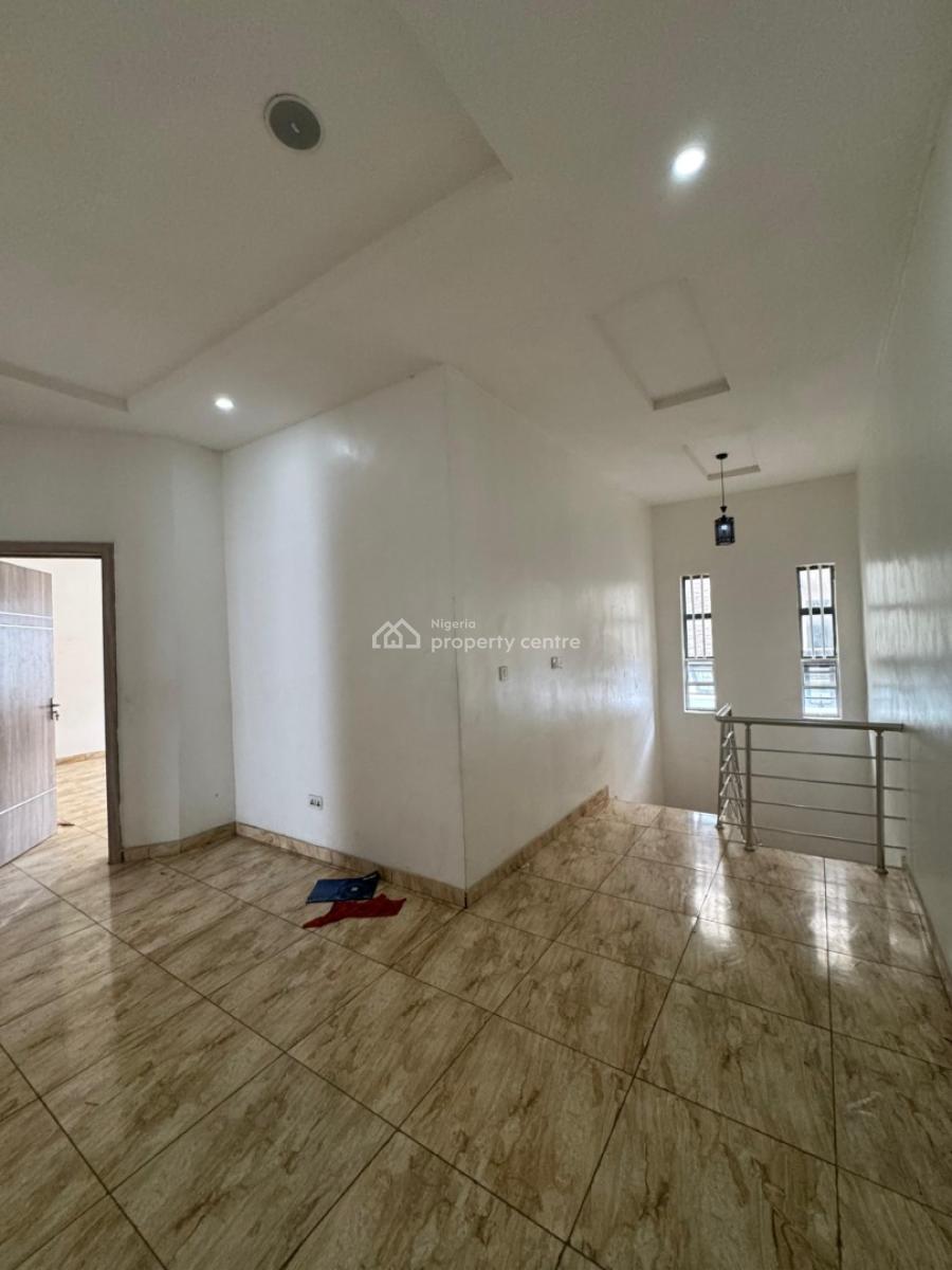 Well Maintained 4 Bedrooms Duplex with Pool, Ikota, Lekki, Lagos, Terraced Duplex for Rent