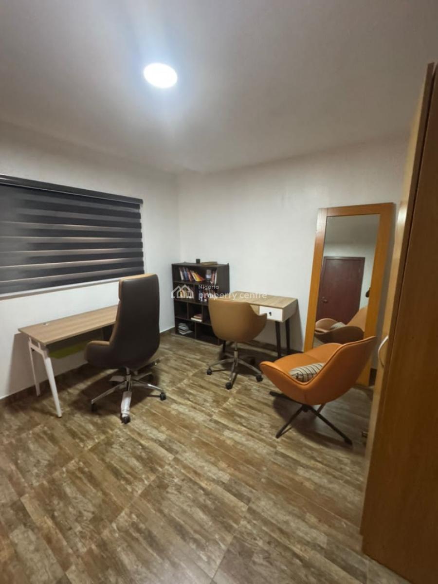 a Serviced 3 Bedroom Flat with Bq, Casino Height, Adekunle, Yaba, Lagos, Flat / Apartment for Sale