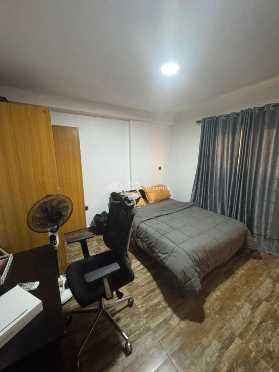 a Serviced 3 Bedroom Flat with Bq, Casino Height, Adekunle, Yaba, Lagos, Flat / Apartment for Sale