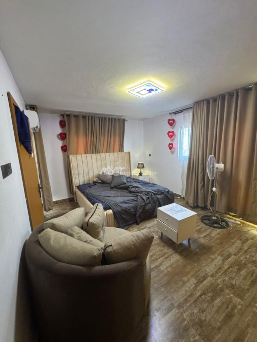 a Serviced 3 Bedroom Flat with Bq, Casino Height, Adekunle, Yaba, Lagos, Flat / Apartment for Sale