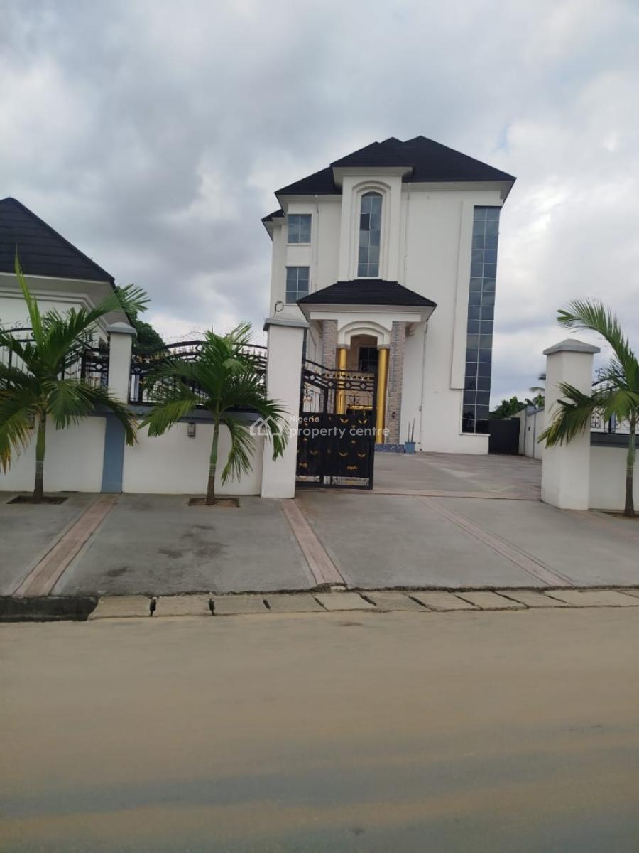 Standard and Strategically Located 26 Rooms Hotel, Off Udoudoma Avenue, Behind Tropicana Mall, Uyo, Akwa Ibom, House for Sale