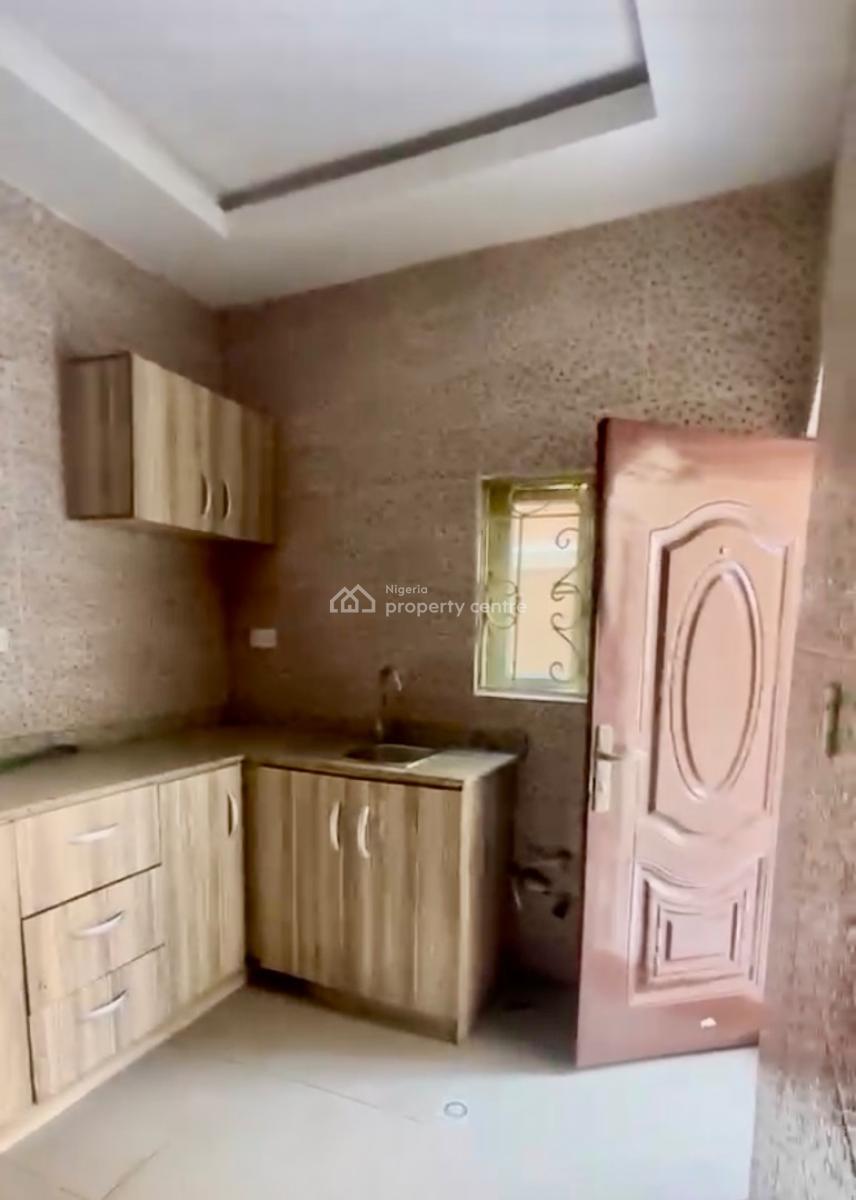 Spacious, Majek, Sangotedo, Ajah, Lagos, Flat / Apartment for Rent