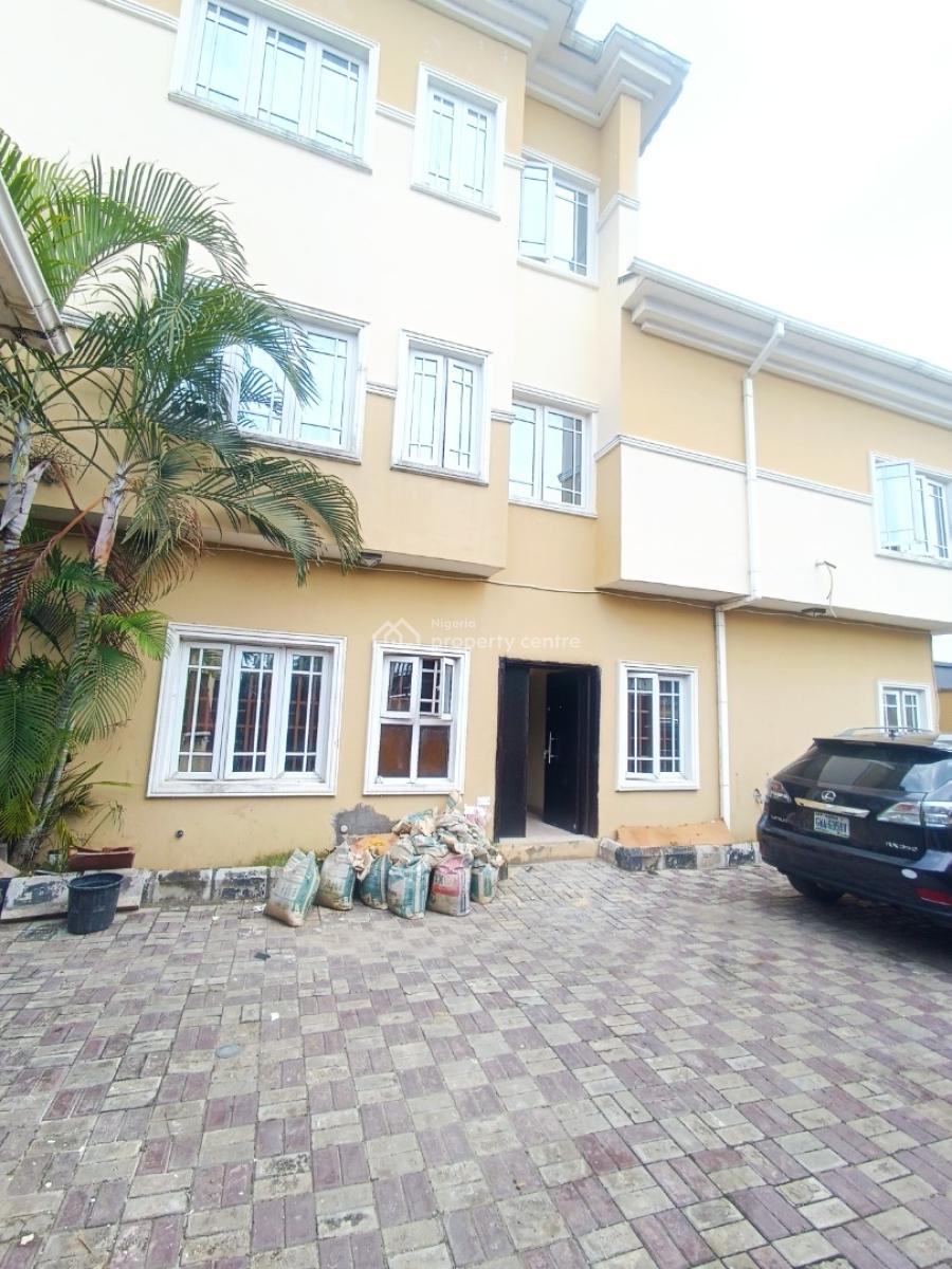 5 Bedroom Terrace with Laundry Room (two Tenants in Compound), Blenco, Sangotedo, Ajah, Lagos, Terraced Duplex for Rent