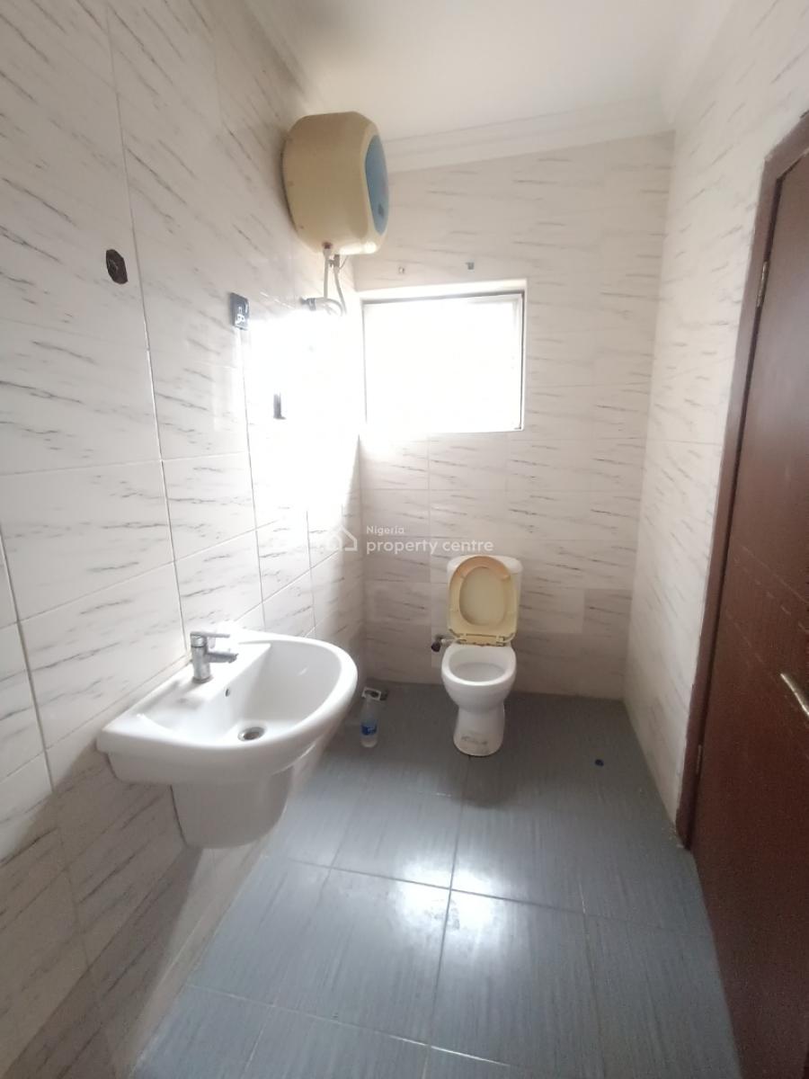 5 Bedroom Terrace with Laundry Room (two Tenants in Compound), Blenco, Sangotedo, Ajah, Lagos, Terraced Duplex for Rent