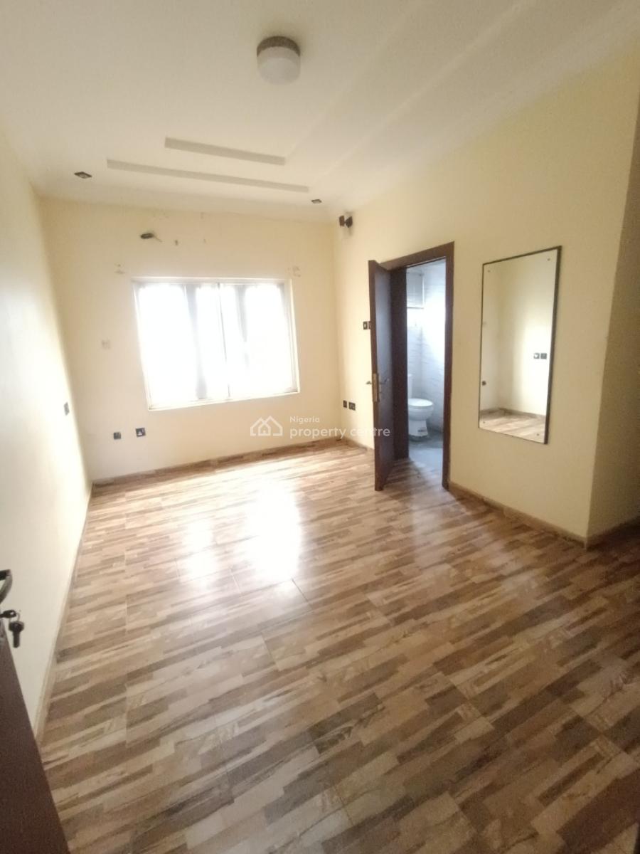 5 Bedroom Terrace with Laundry Room (two Tenants in Compound), Blenco, Sangotedo, Ajah, Lagos, Terraced Duplex for Rent