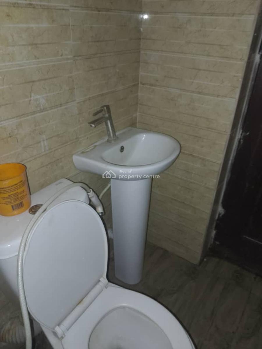 Spacious  1 Bedroom  Mini Flat, Chevy View Chevron Lagos, Lekki Phase 2, Lekki, Lagos, Mini Flat (room and Parlour) for Rent