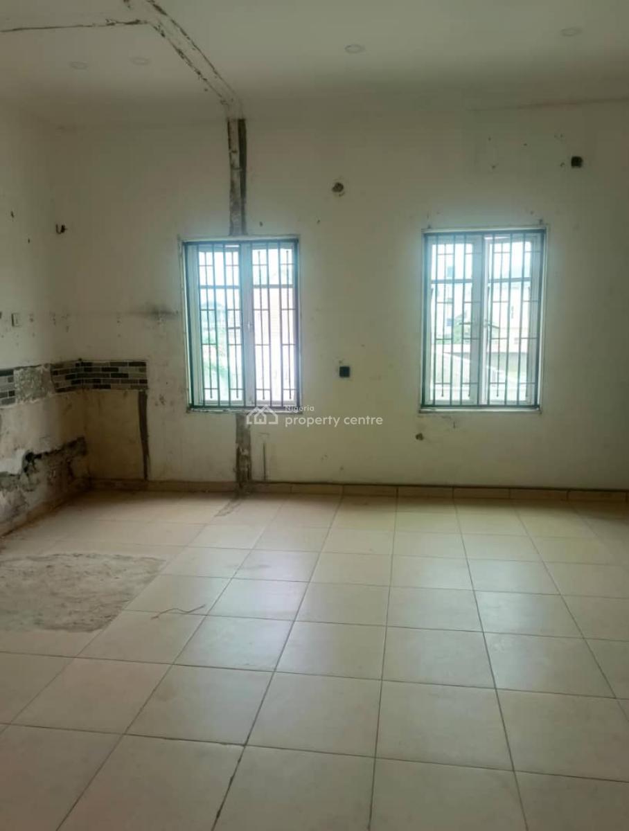 Spacious 5 Bedroom Fully Detached with 2 Room Bq in a Secure Estate., Lekki Phase1, Lekki, Lagos, Detached Duplex for Sale