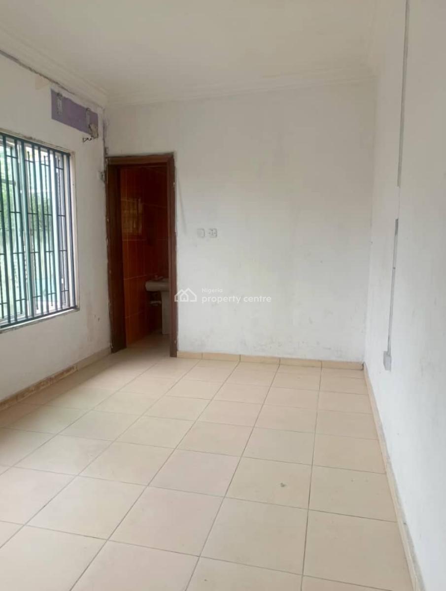 Spacious 5 Bedroom Fully Detached with 2 Room Bq in a Secure Estate., Lekki Phase1, Lekki, Lagos, Detached Duplex for Sale