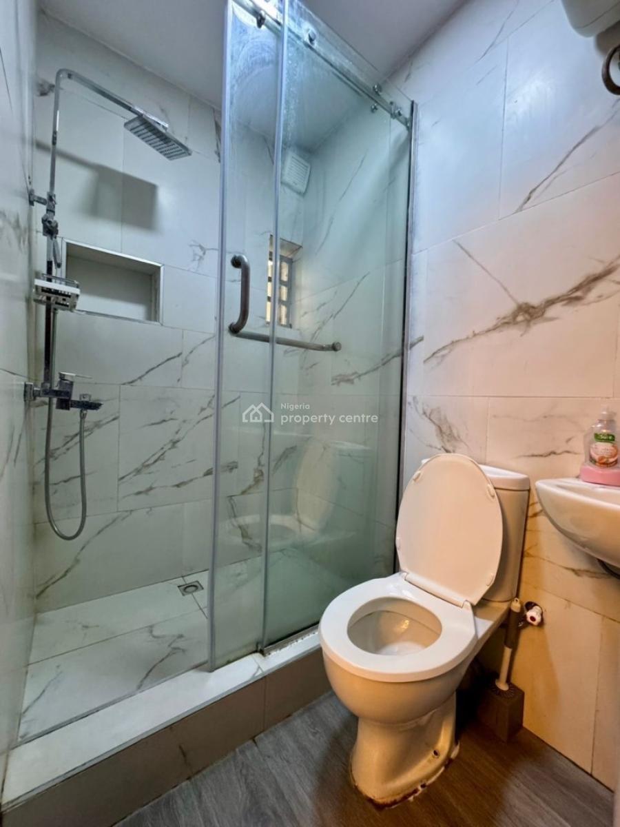 Cozy and Spacious One Bedroom Apartment, Lsdpc Estate, Freedom Way, Lekki Phase 1, Lekki, Lagos, Mini Flat (room and Parlour) Short Let