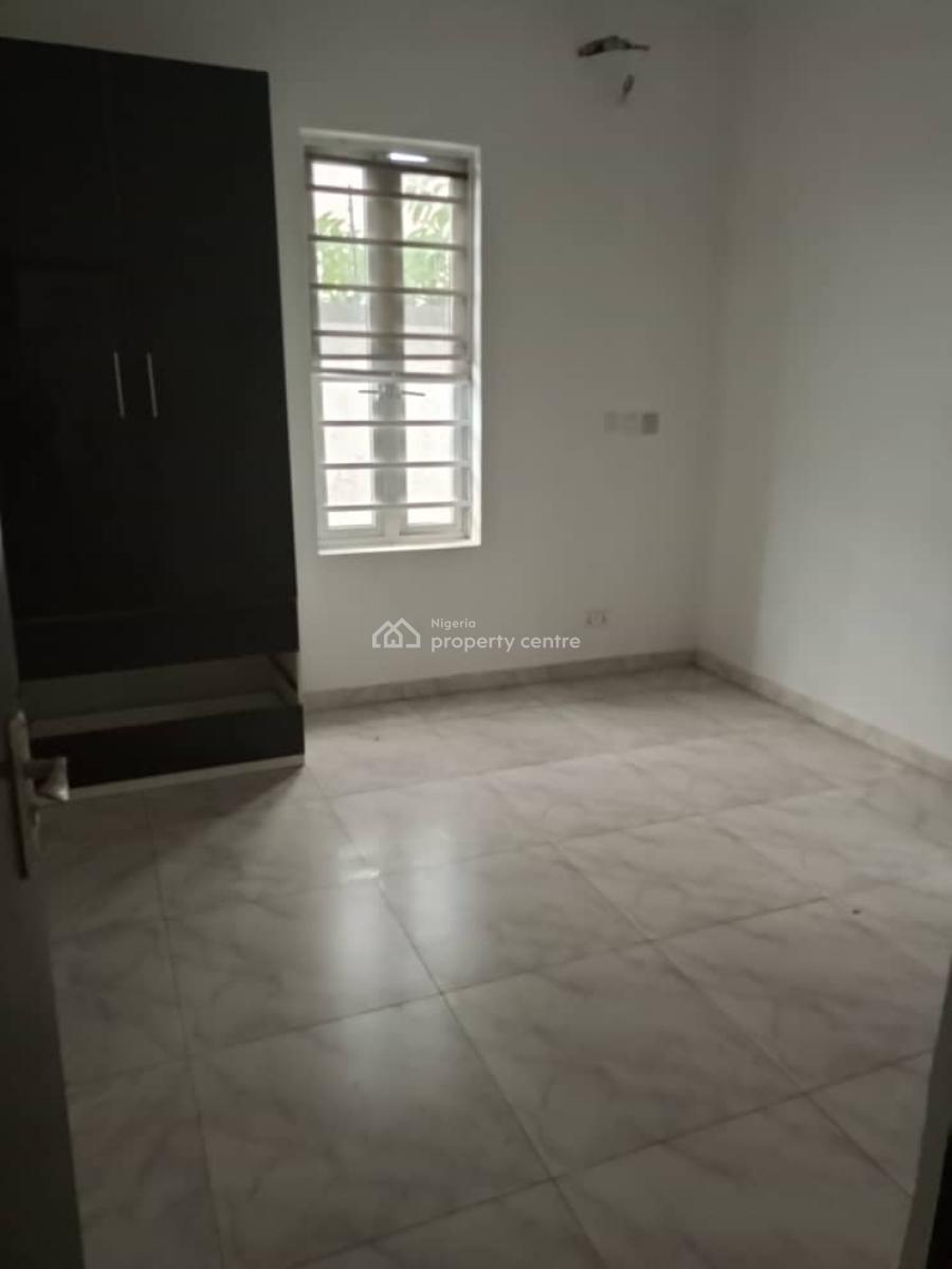 Newly Built 5 Bedrooms  Duplex with Bq, Chevron Drive in a Call to Access Estate, Lekki, Lagos, Detached Duplex for Sale