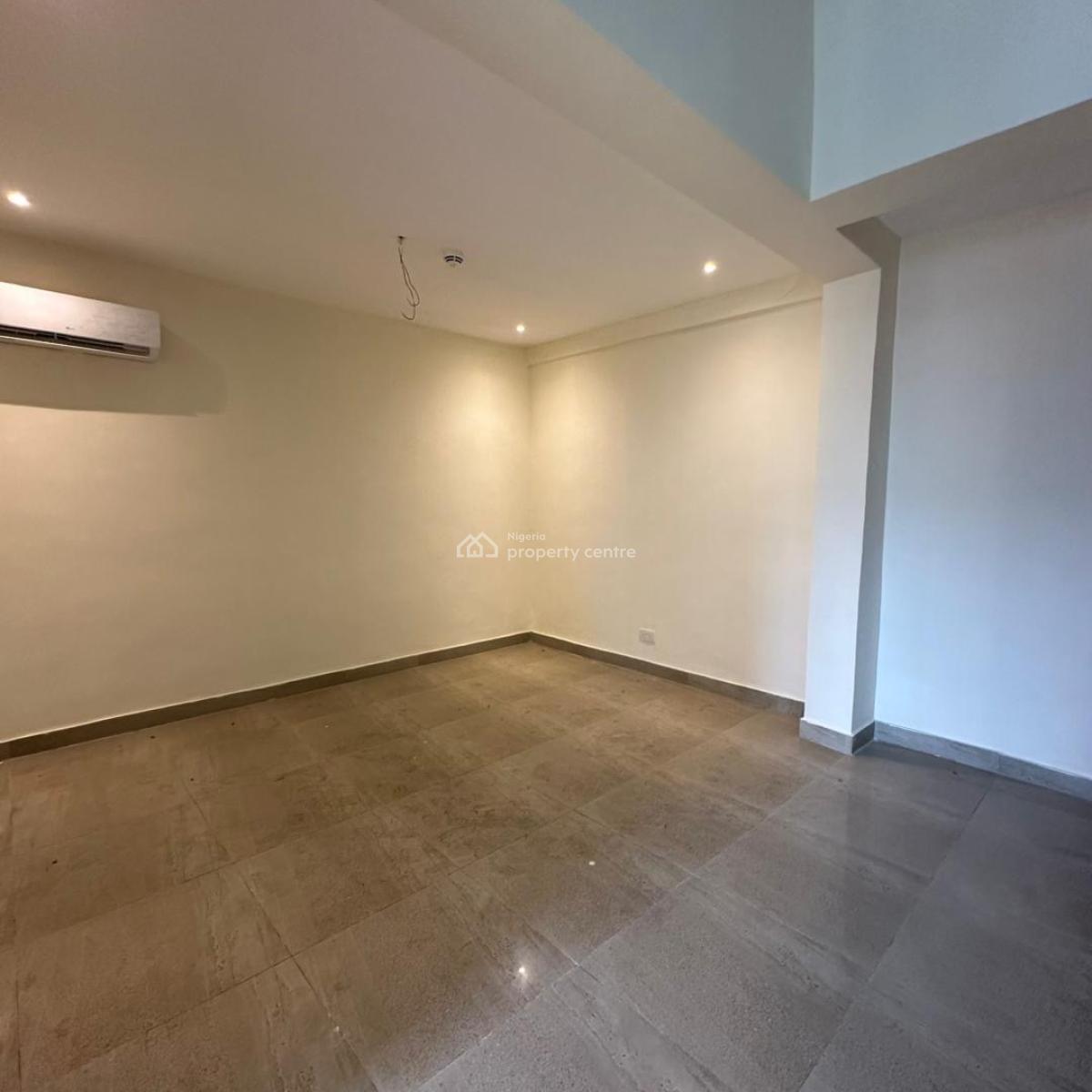 Spacious 3 Bedroom Apartment with Elevator, Swimming Pool and Gym, Lekki Phase 1, Lekki, Lagos, Block of Flats for Sale
