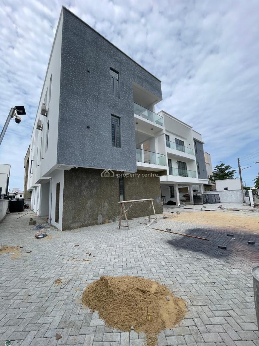 ️**absolutely Decent 3 Bed Serviced Apartment with Swimming Pool,gym*, Osapa London, Lekki, Lagos, Block of Flats for Sale