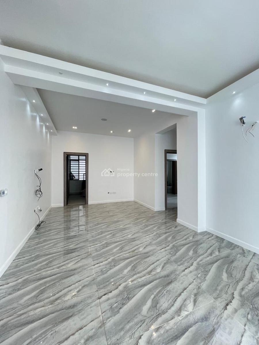 ️**absolutely Decent 3 Bed Serviced Apartment with Swimming Pool,gym*, Osapa London, Lekki, Lagos, Block of Flats for Sale