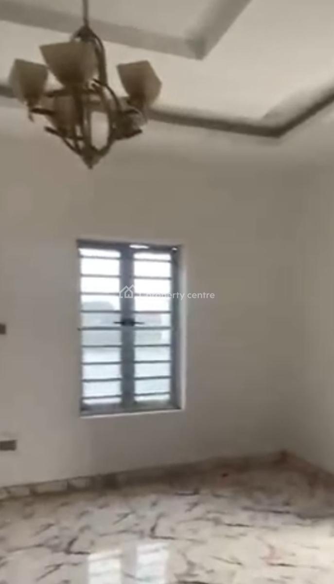 Relatively New 2 Bedroomh All Rooms Ensuite, Upstairs, Parking, Kilo, Surulere, Lagos, Flat / Apartment for Rent