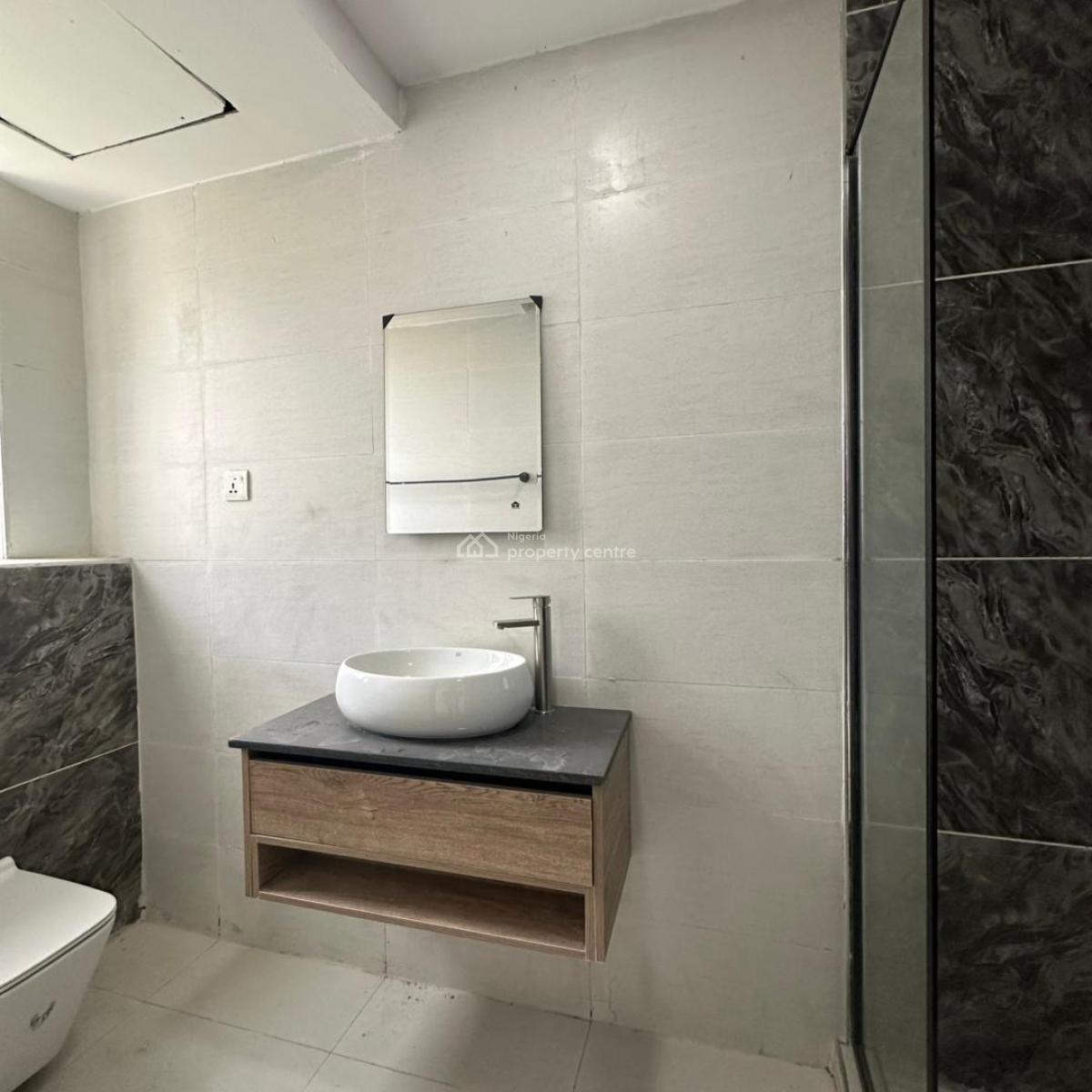 Clean Spacious 2 Bedroom Apartment with Elevators, Ikate, Lekki, Lagos, Block of Flats for Sale