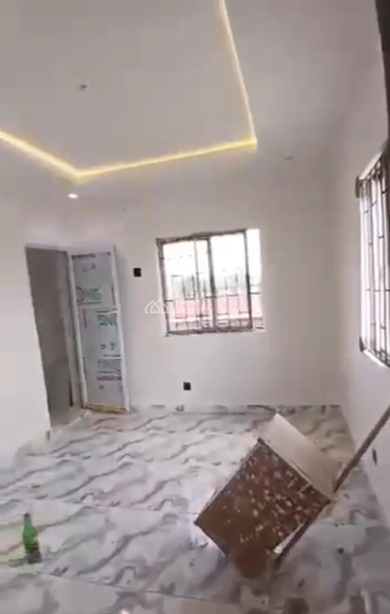 Executive Standard Mini Flat, Shomolu, Pedro, Gbagada, Lagos, Mini Flat (room and Parlour) for Rent
