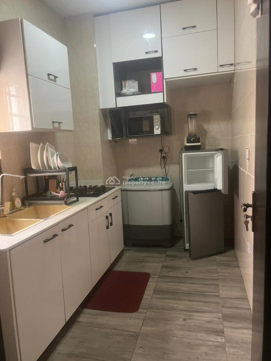 4 Unit 2 Bedroom Apartment and 2 Unit of 1 Bedroom Apartment, Lekki Phase 1, Lekki, Lagos, Flat / Apartment for Sale