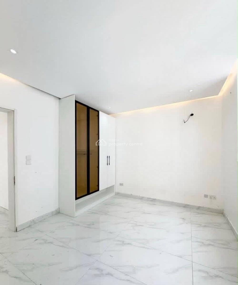 2 Bedrooms, Lekki Phase 1, Lekki, Lagos, Flat / Apartment for Rent