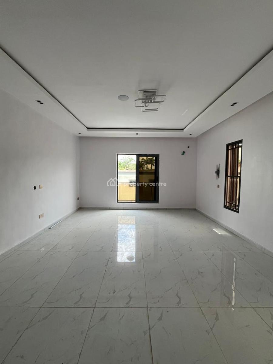 Exclusively Built 4 Bedroom Apartment, Spacious Rooms|tarred Road| Secured Location, Ikeja Gra, Ikeja, Lagos, Block of Flats for Sale