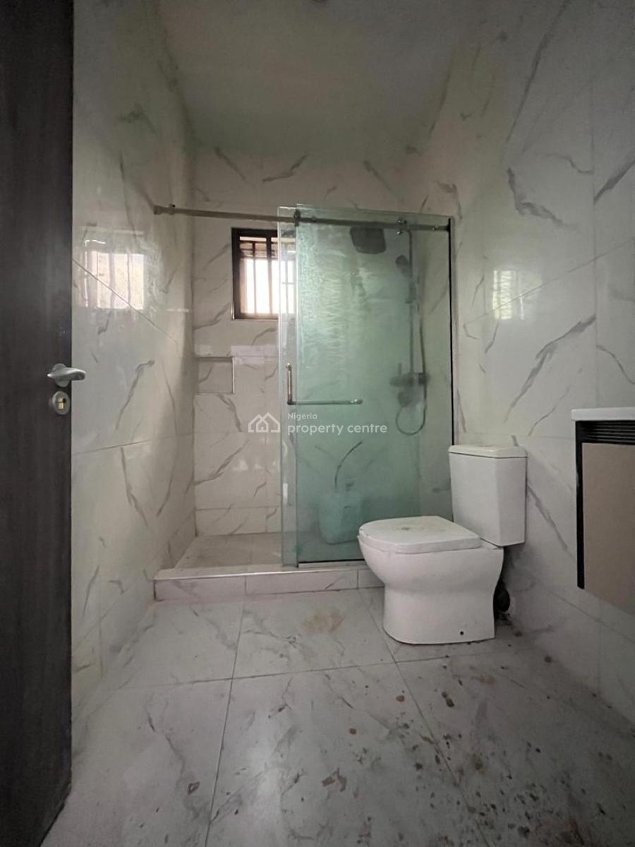 Exclusively Built 4 Bedroom Apartment, Spacious Rooms|tarred Road| Secured Location, Ikeja Gra, Ikeja, Lagos, Block of Flats for Sale